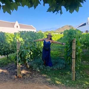 Meet your Posher, Tiara